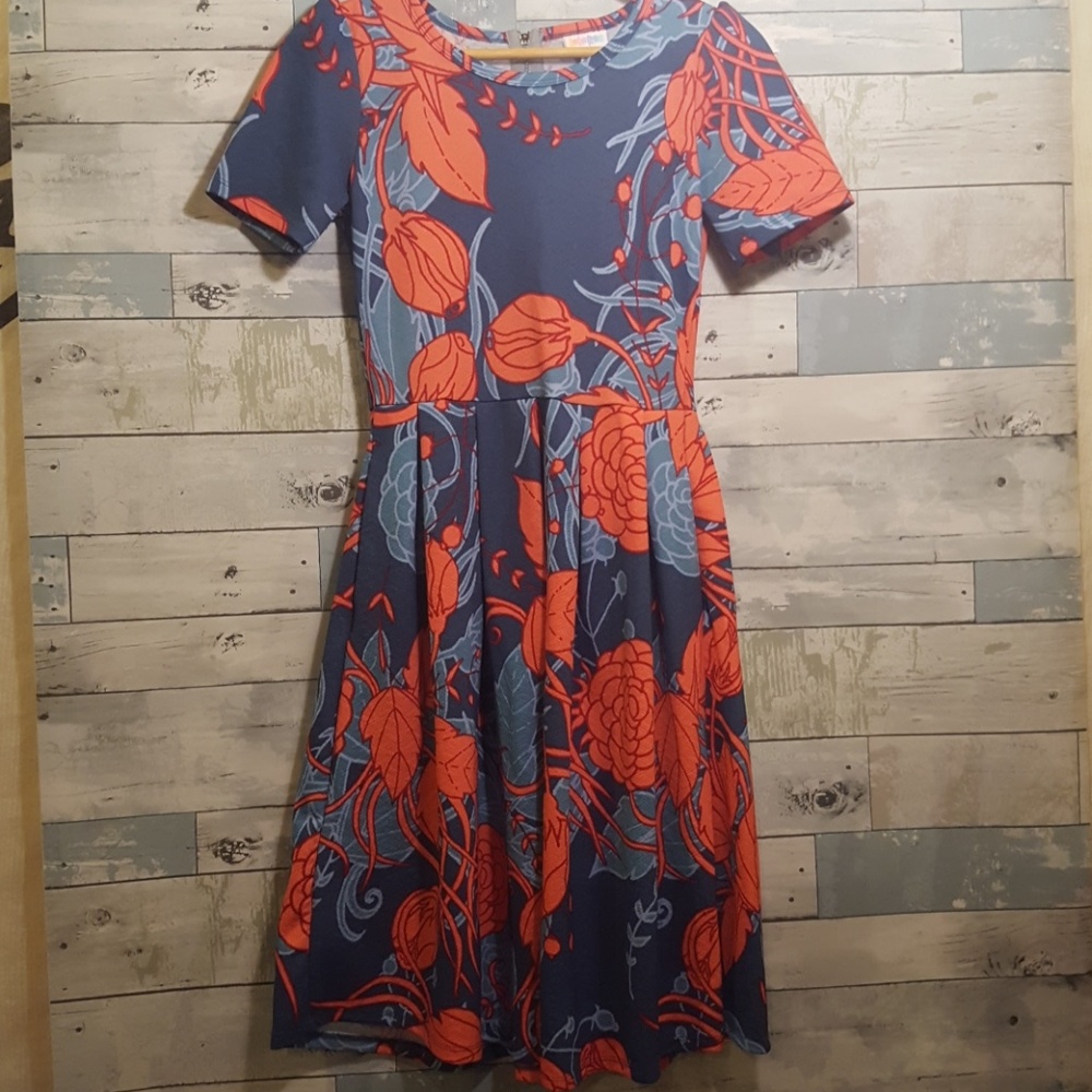 LuLaRoe Short Sleeved Dress